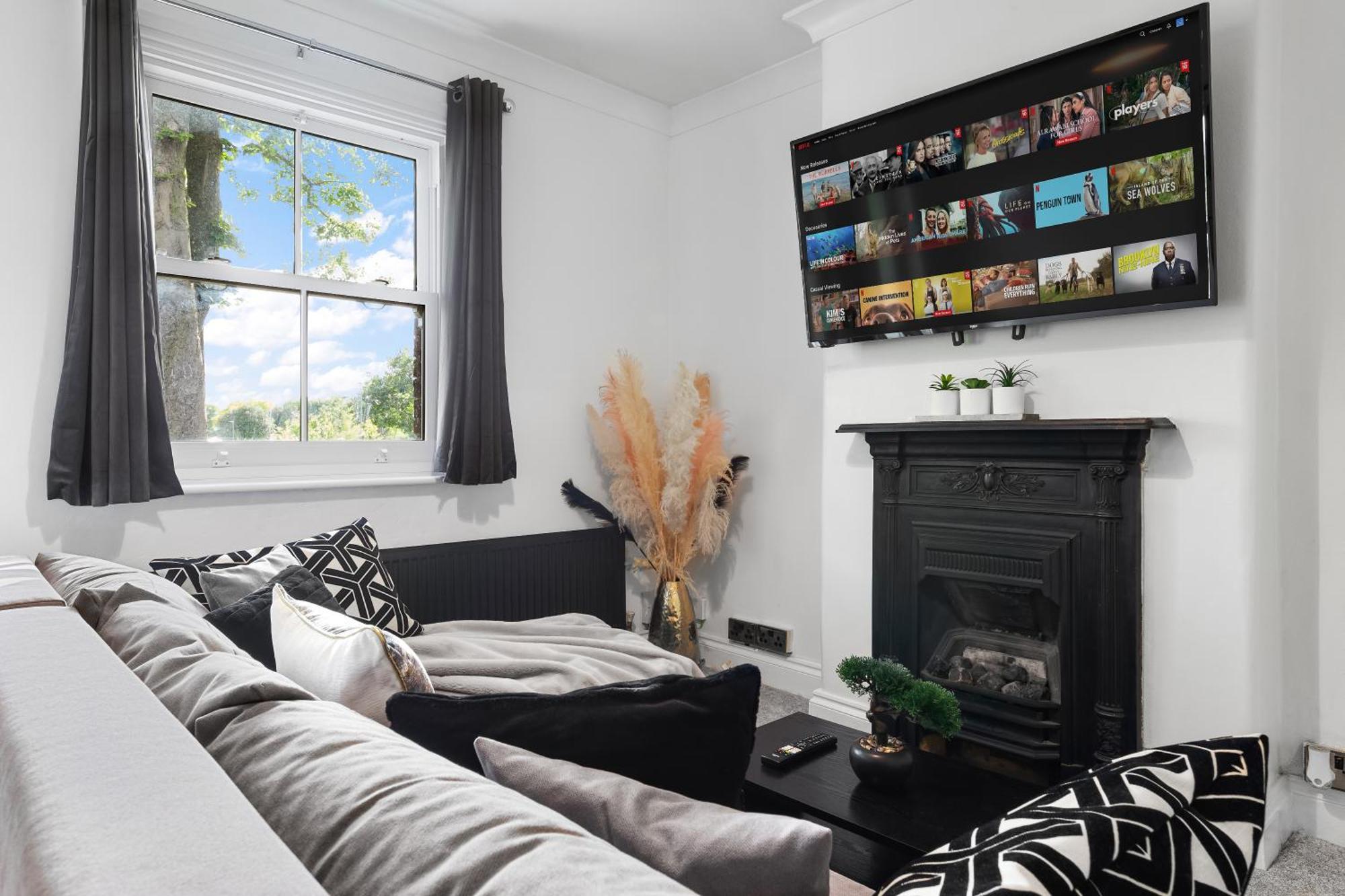 The Hogwarts Retreat - Cinema Room - Special May Offer - 25Th - 31St Watford  Exterior foto