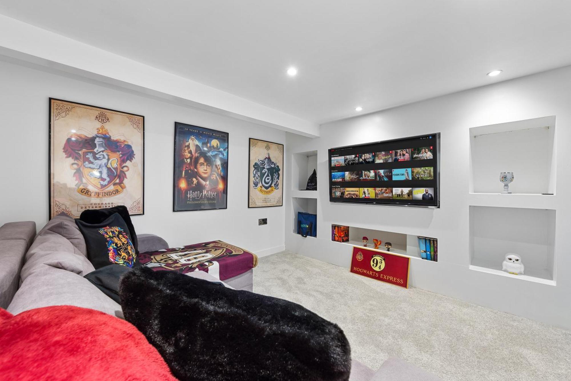 The Hogwarts Retreat - Cinema Room - Special May Offer - 25Th - 31St Watford  Exterior foto