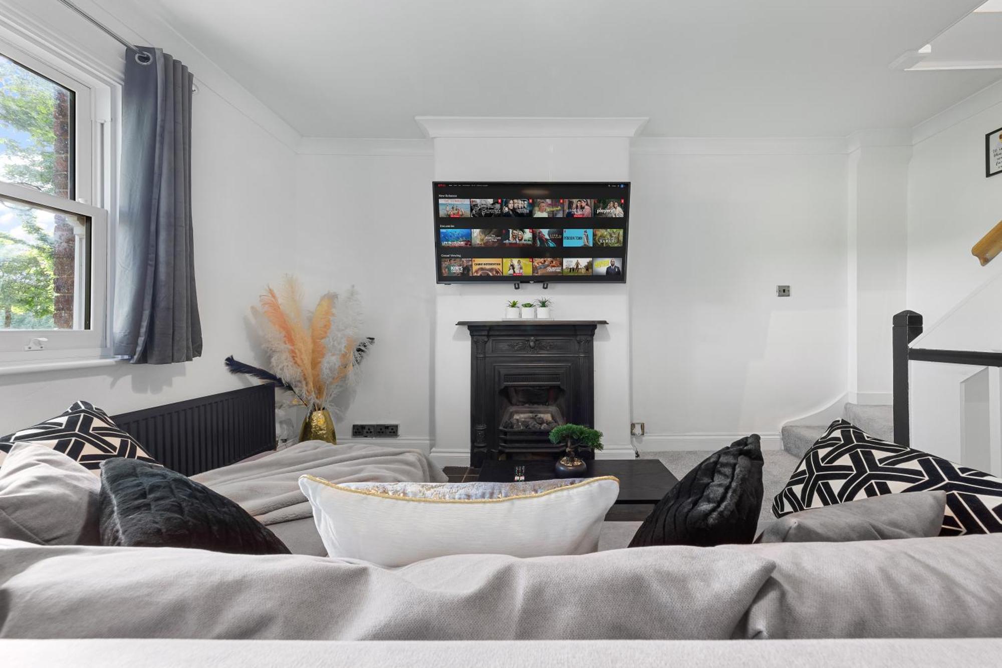 The Hogwarts Retreat - Cinema Room - Special May Offer - 25Th - 31St Watford  Exterior foto